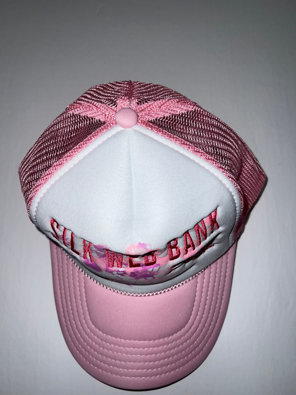 Sp5der Silk Web Bank Trucker Hat